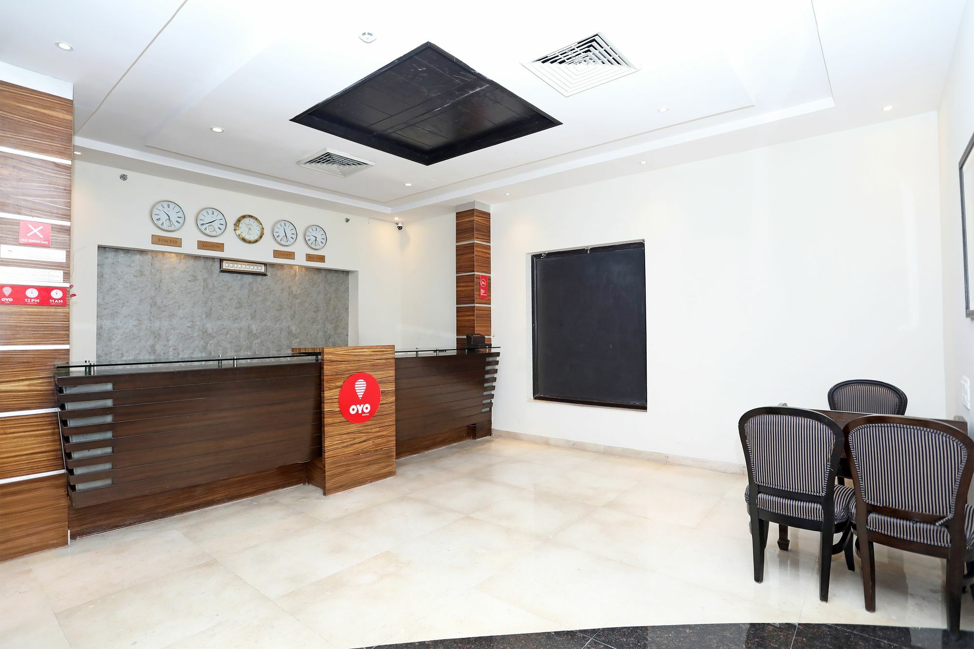 Oyo 9771 Hotel Glitz Westend Inn New Delhi Exterior photo