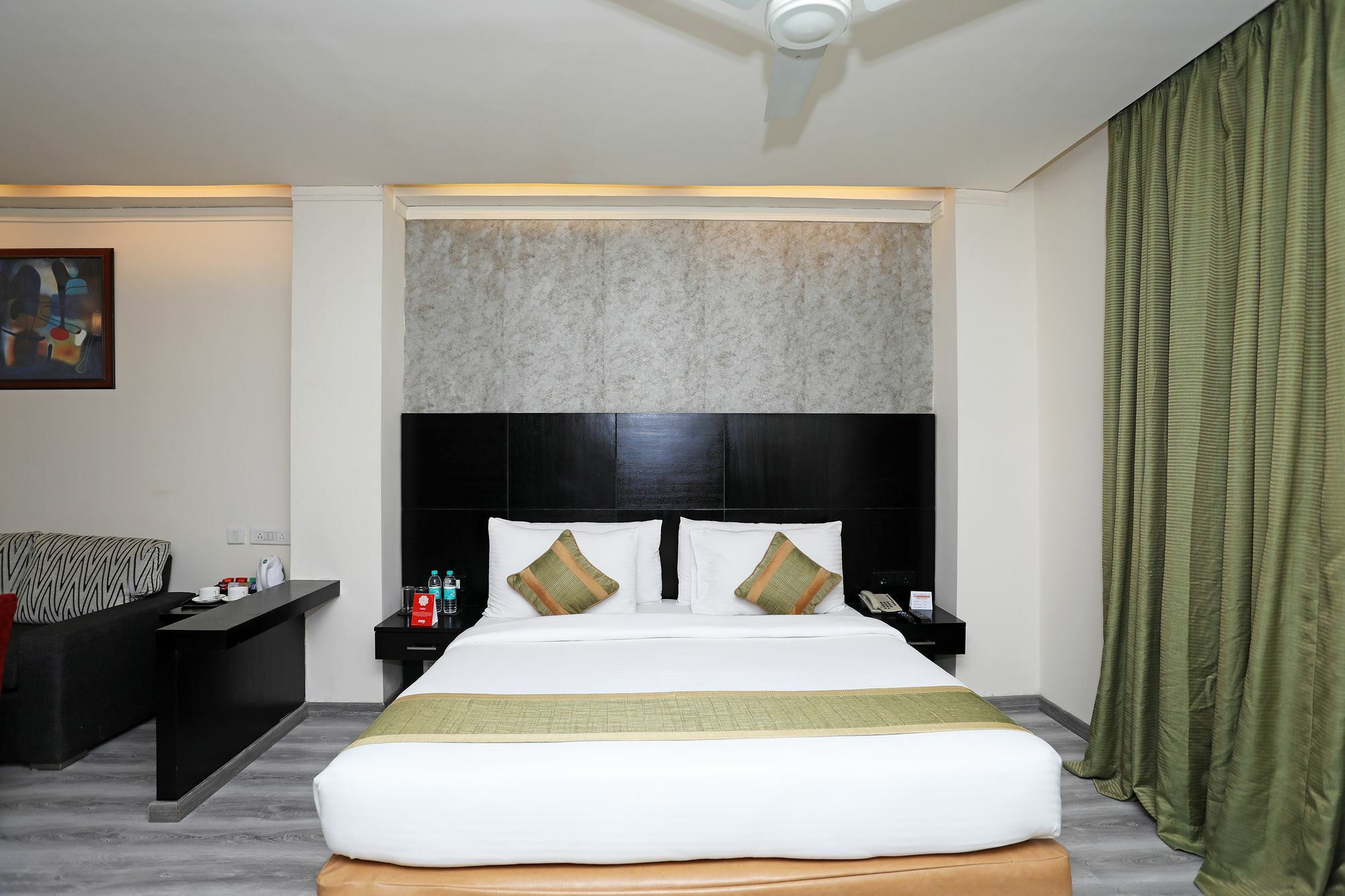 Oyo 9771 Hotel Glitz Westend Inn New Delhi Exterior photo
