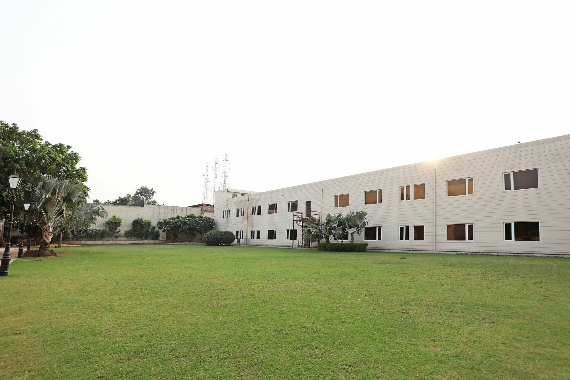 Oyo 9771 Hotel Glitz Westend Inn New Delhi Exterior photo